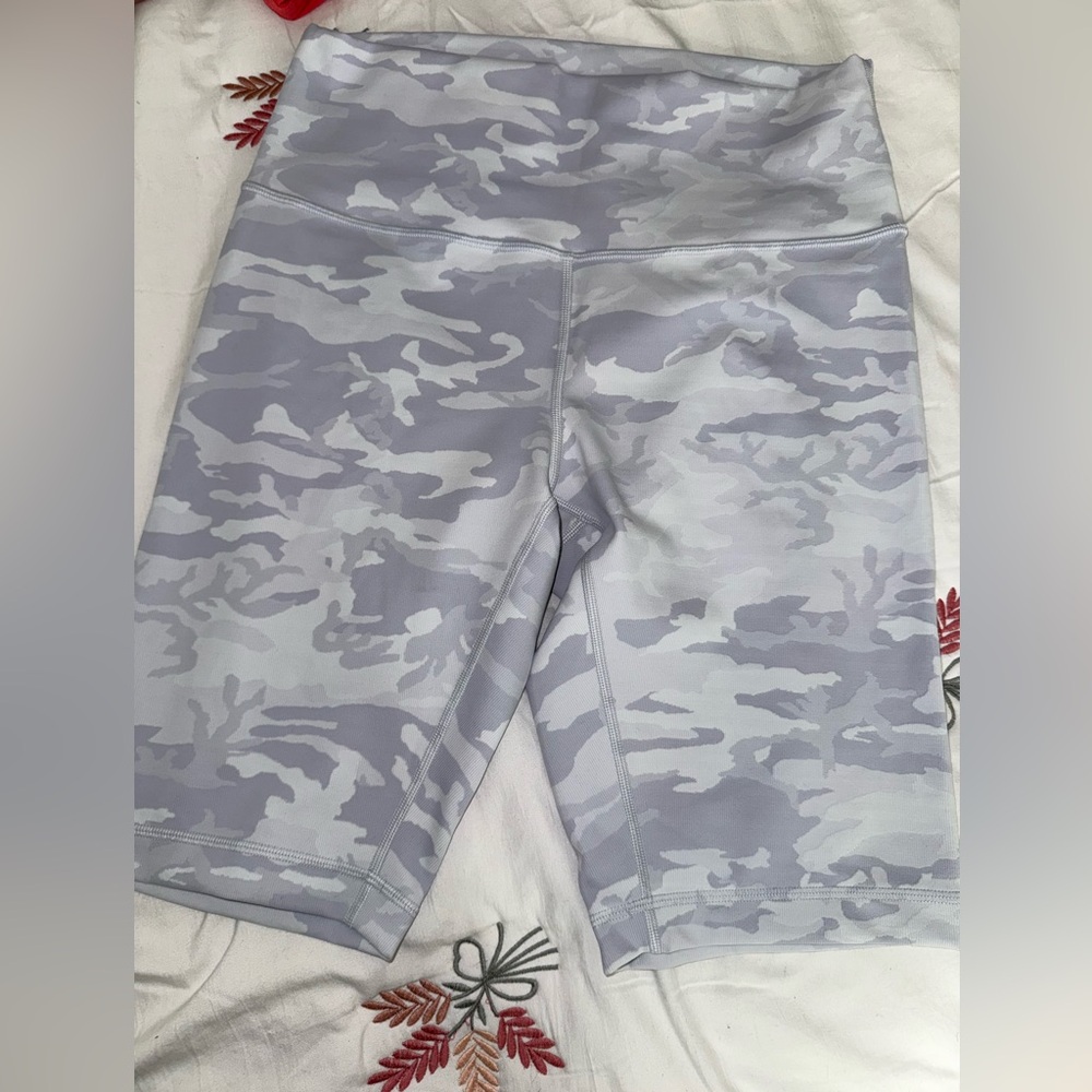 Lululemon Athletica Light Gray Camo Shorts